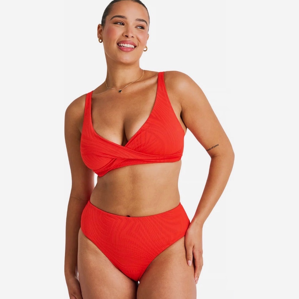 Women's Red Bikini Top XL NWT